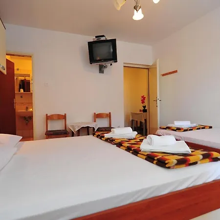 Apartment Bernardica Pakostane